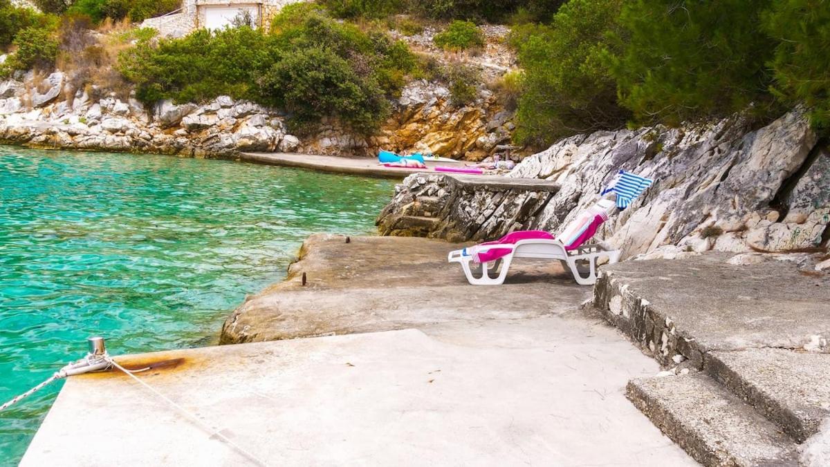 Fully Renovated One Bedroom Apartment With A Seaview - A Sevid Exterior photo