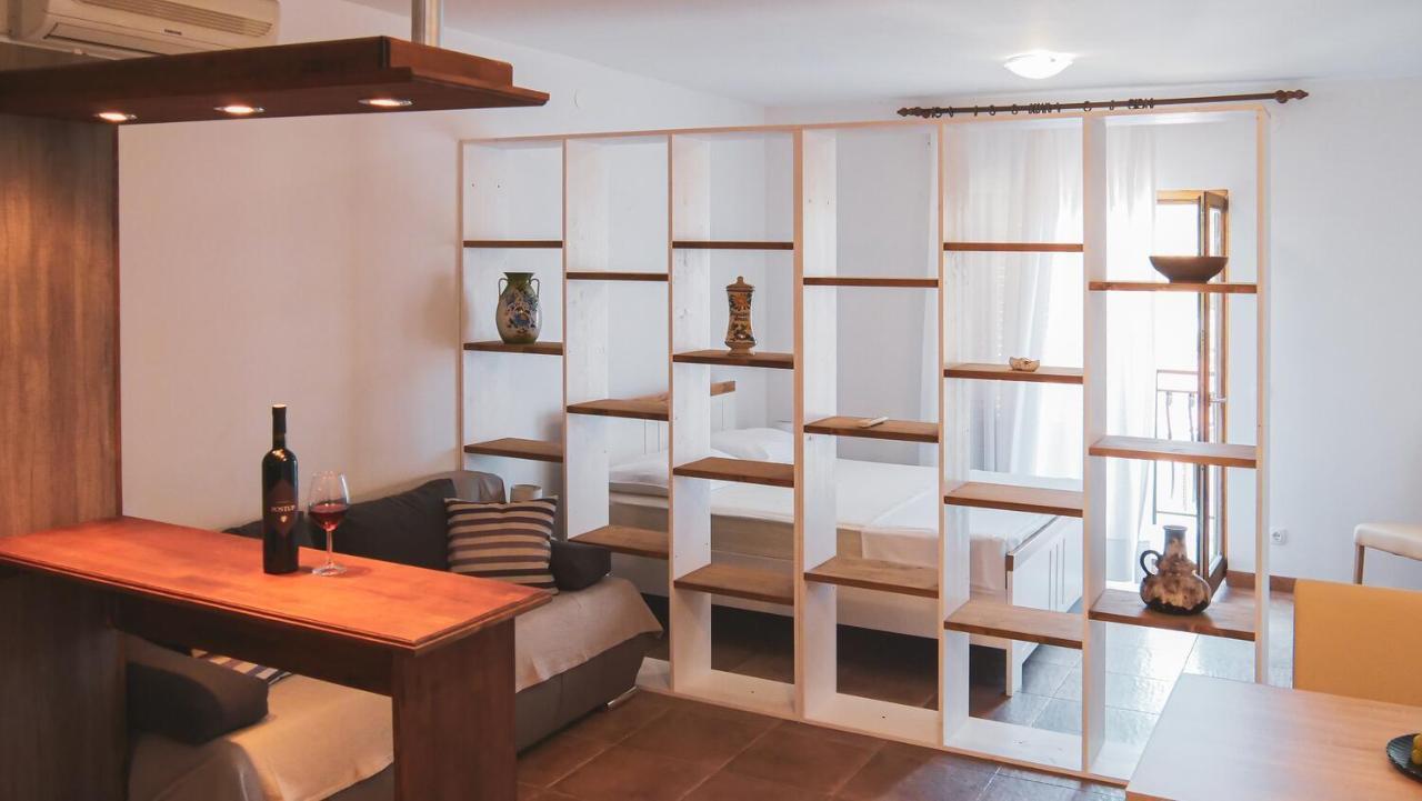 Fully Renovated One Bedroom Apartment With A Seaview - A Sevid Exterior photo